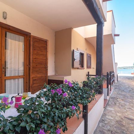Piazzetta Trilo & Mono Porto Apartments 50Mt From The Beach - Happy Rentals Loiri Porto San Paolo Exterior foto