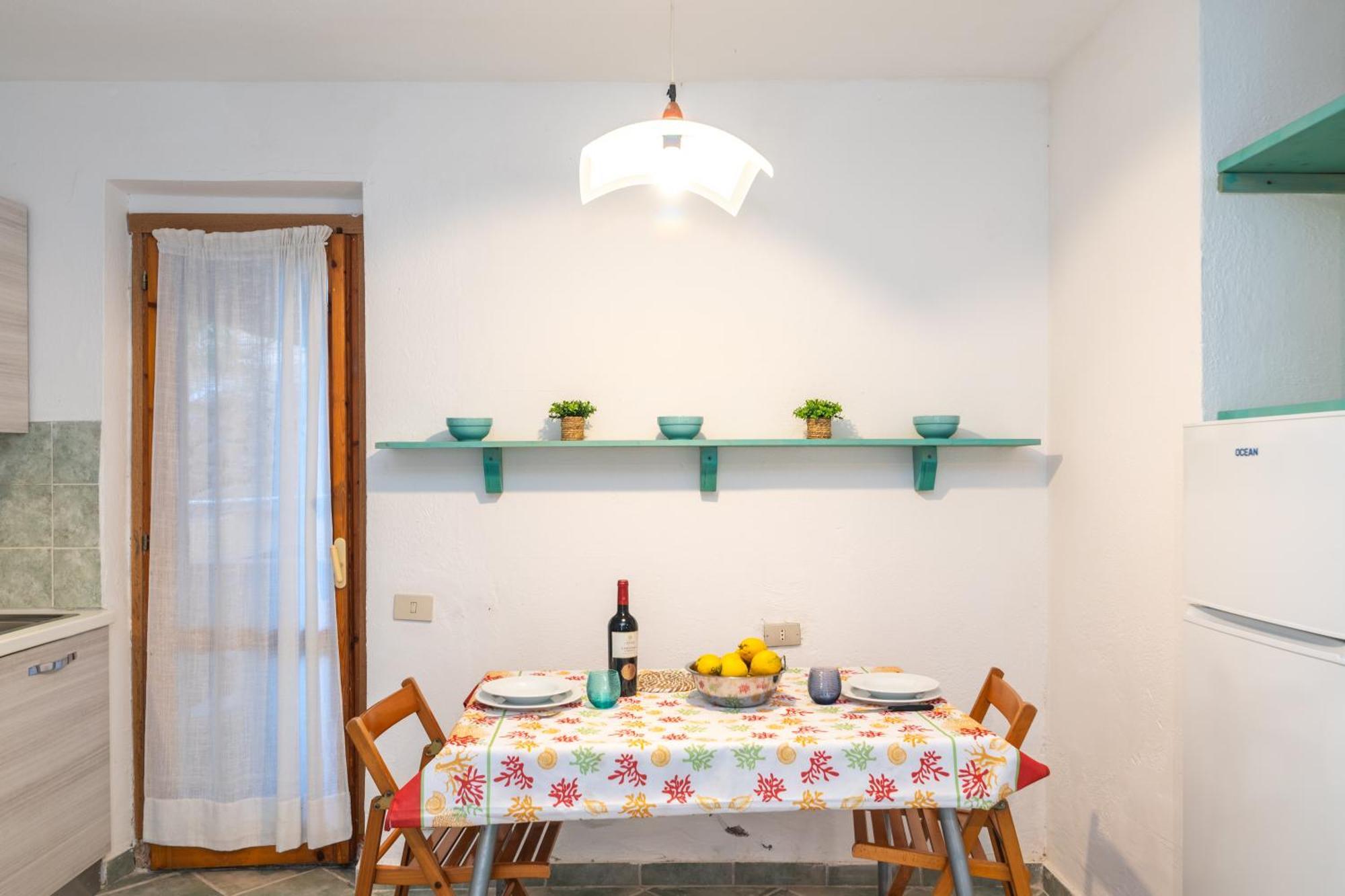 Piazzetta Trilo & Mono Porto Apartments 50Mt From The Beach - Happy Rentals Loiri Porto San Paolo Exterior foto