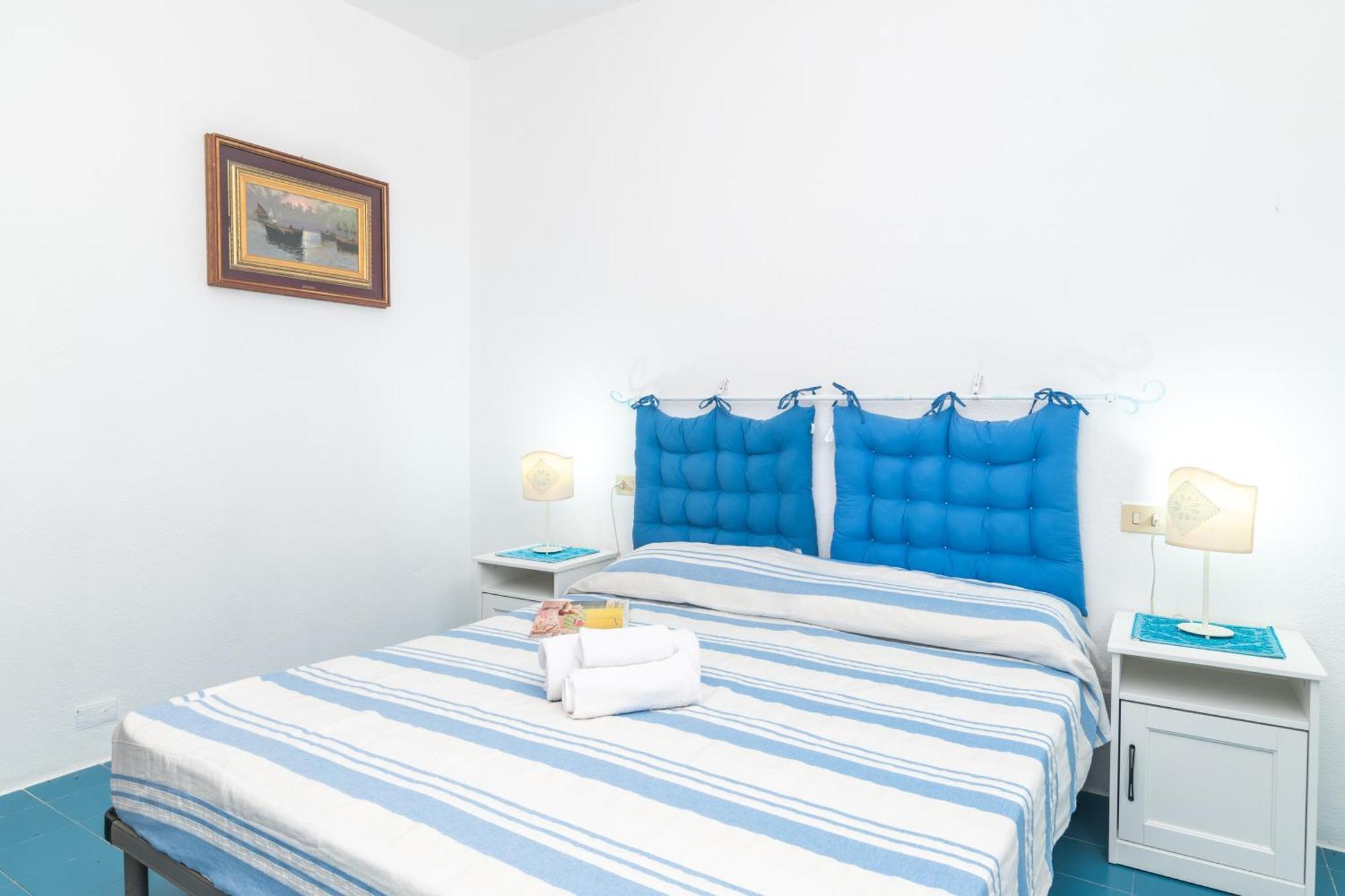 Piazzetta Trilo & Mono Porto Apartments 50Mt From The Beach - Happy Rentals Loiri Porto San Paolo Exterior foto