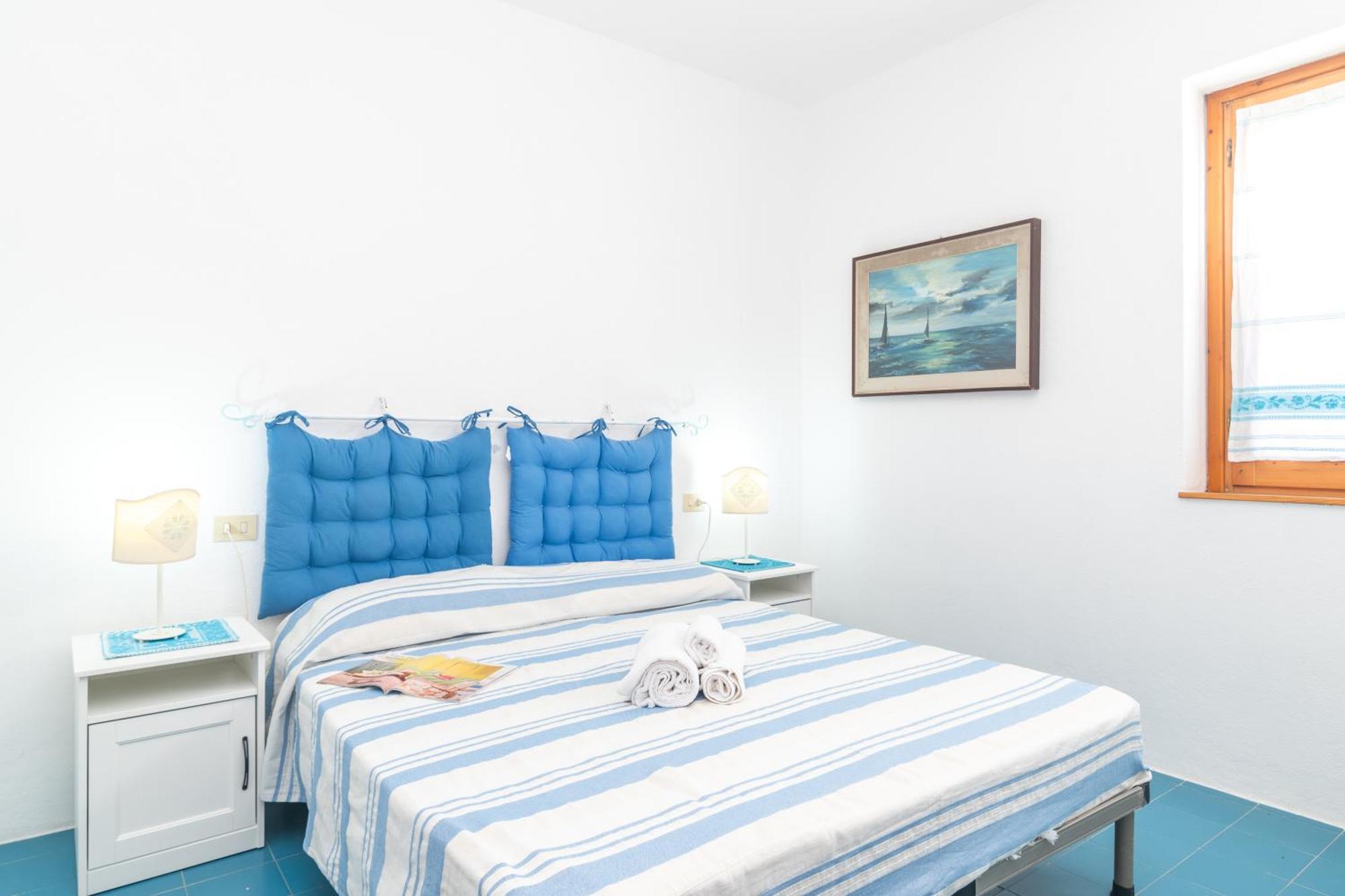 Piazzetta Trilo & Mono Porto Apartments 50Mt From The Beach - Happy Rentals Loiri Porto San Paolo Exterior foto